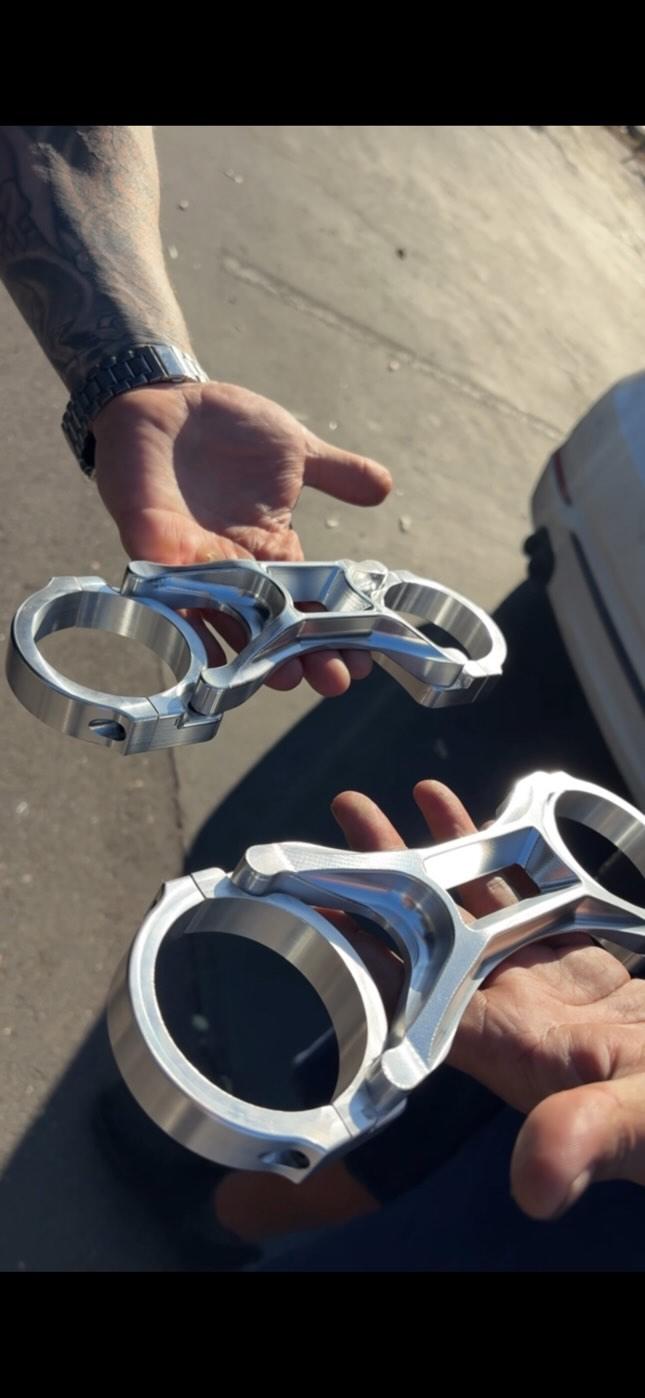 VTR Series 39mm Fork Brace